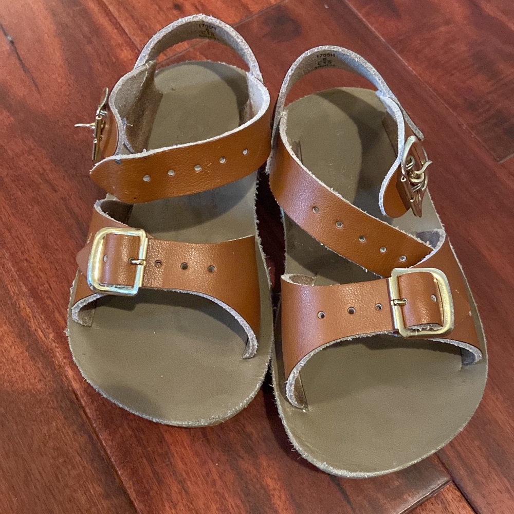 Sun sans sandals